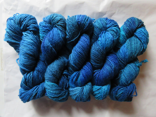 Fine Merino & Mulberry Silk - DK Weight - Ocean