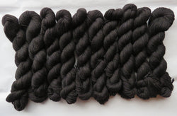 Fleece Artist - Zephyr - Black - Mini skein