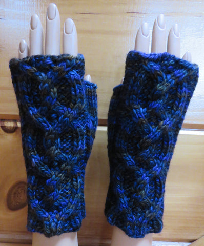 Pattern - Mittens - Fingerless Mittens w Cables vs 4 - SW Merino - Bulky - 2004